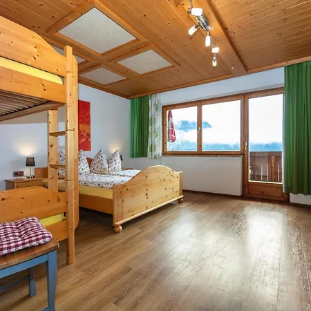 In Neukirchen Near Wildkogel, Cleaning Included Tatil Evi *